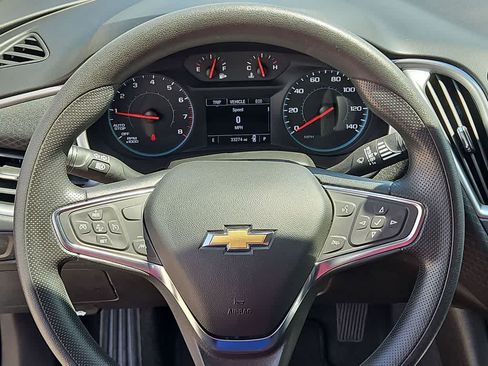 Used 2025 Chevrolet Malibu LT FWD image 19