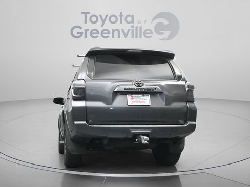Used 2021 Toyota 4Runner SR5 AWD/4WD image 11