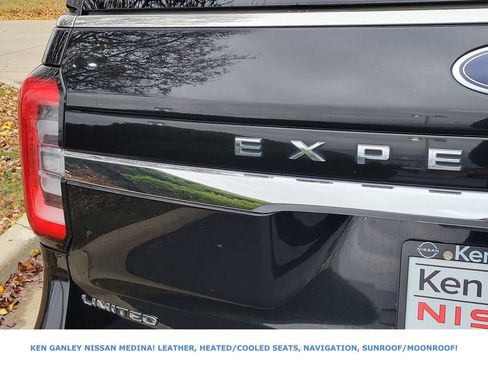 Used 2023 Ford Expedition Limited image 16