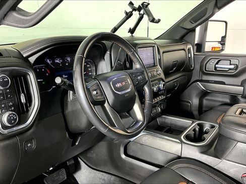 Used 2022 GMC Sierra 2500 AT4 w/ Gooseneck/5TH Wheel Package image 15