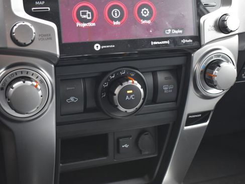 Used 2024 Toyota 4Runner SR5 Premium w/ Moonroof Package AWD/4WD image 12