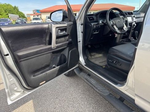 Used 2017 Toyota 4Runner SR5 Premium AWD/4WD image 25