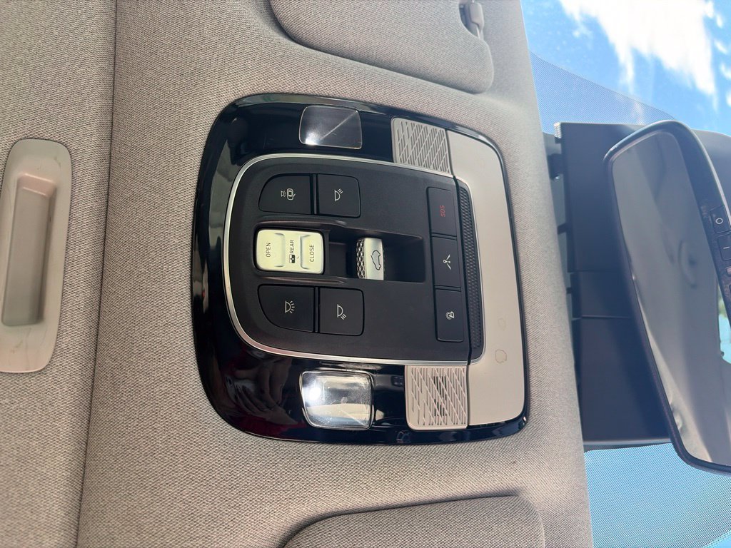 Used 2021 Hyundai Palisade Limited w/ Cargo Package AWD/4WD image 21