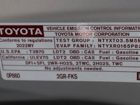 Used 2022 Toyota Highlander LE image 15