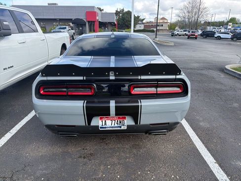 Used 2020 Dodge Challenger R/T image 5