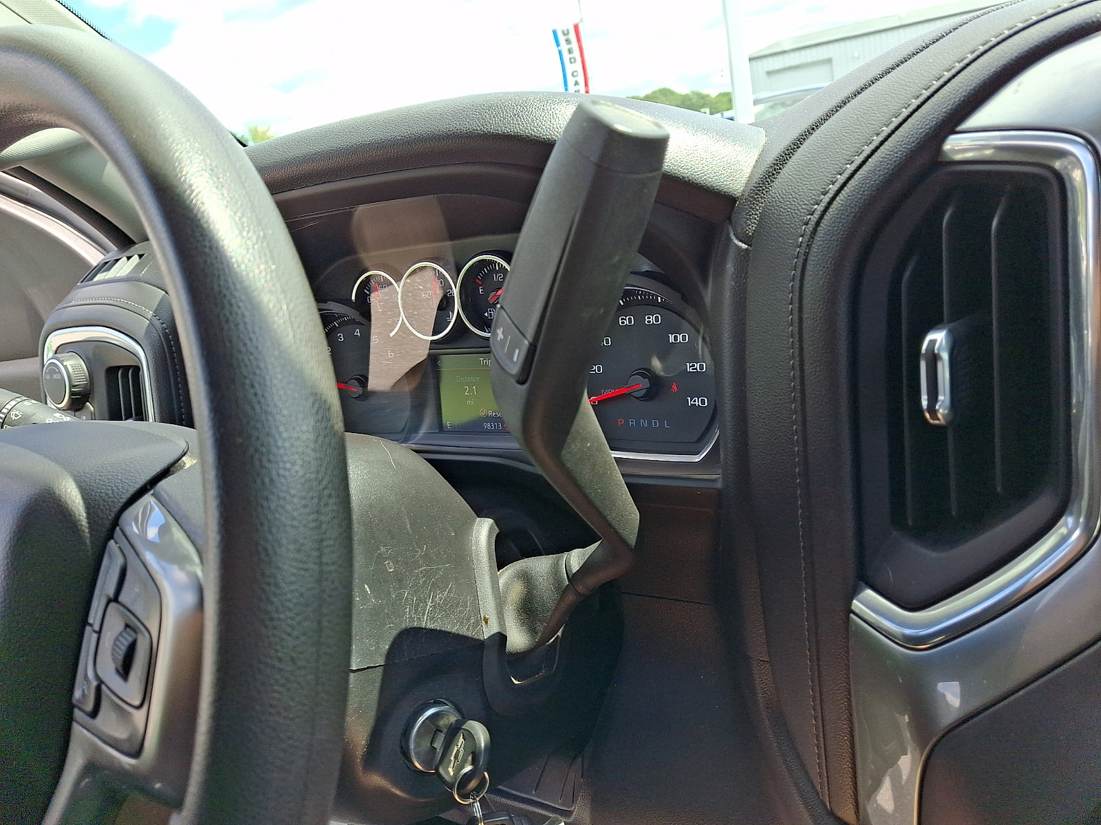 Used 2020 Chevrolet Silverado 1500 LT AWD/4WD image 14