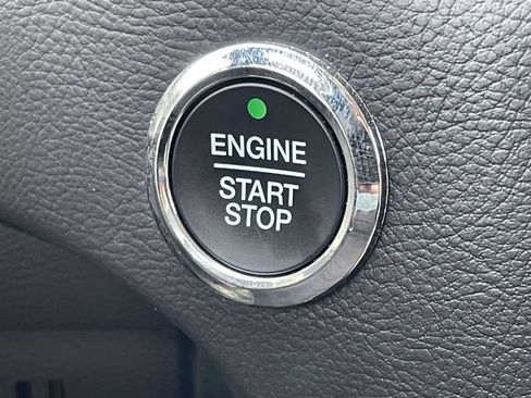 Used 2024 Ford Edge SE AWD/4WD image 33
