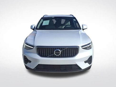 Certified 2023 Volvo XC40 B5 Plus w/ Climate Package AWD/4WD image 2