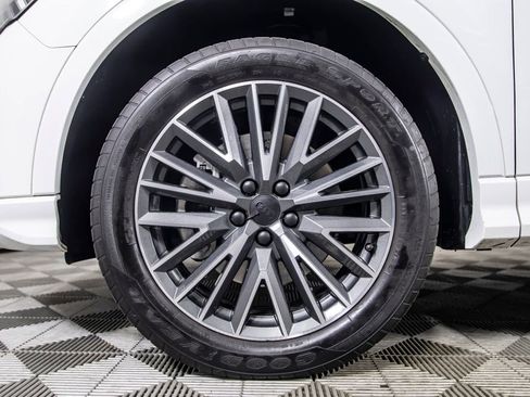 Used 2023 Audi Q3 2.0T Premium w/ Black Optic Package image 39