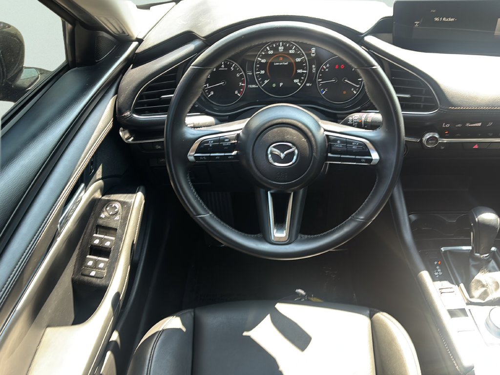 Used 2025 MAZDA MAZDA3 s FWD image 16