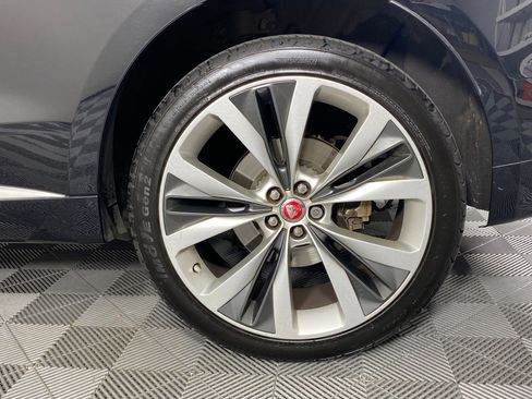 Used 2021 Jaguar F-PACE R-Dynamic S image 10