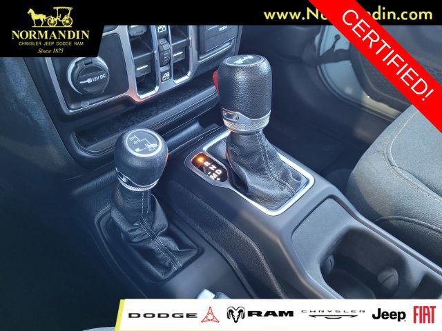 Certified 2024 Jeep Wrangler Unlimited Sahara AWD/4WD image 12
