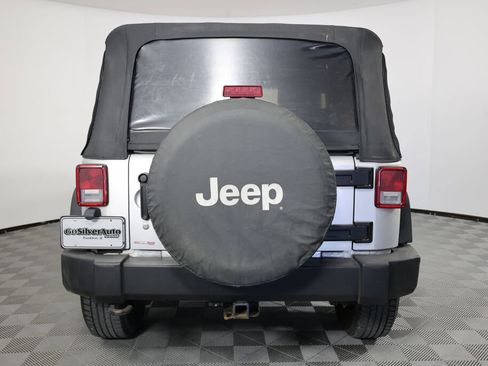 Used 2011 Jeep Wrangler Sport AWD/4WD image 3
