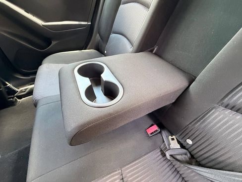 Used 2014 MAZDA MAZDA3 i Touring FWD image 29