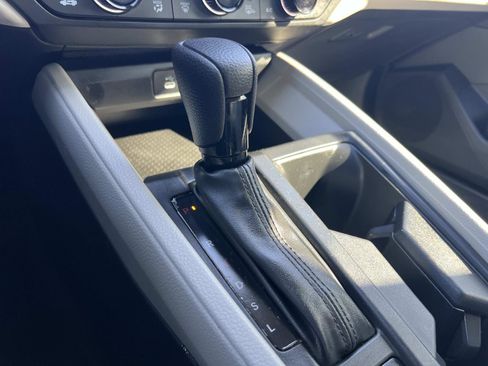 Certified 2023 Honda Accord EX image 15