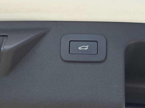 Used 2023 Land Rover Discovery Sport S AWD/4WD image 16