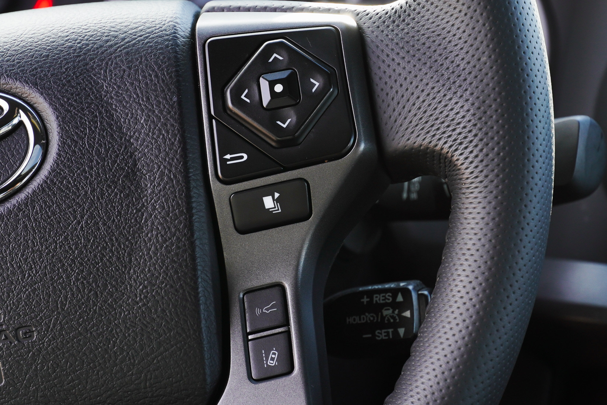 Certified 2023 Toyota Tacoma TRD Sport w/ TRD Premium Sport Package AWD/4WD image 34