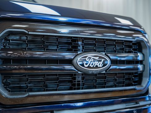 Certified 2024 Ford F150 Lariat w/ Equipment Group 502A High image 7