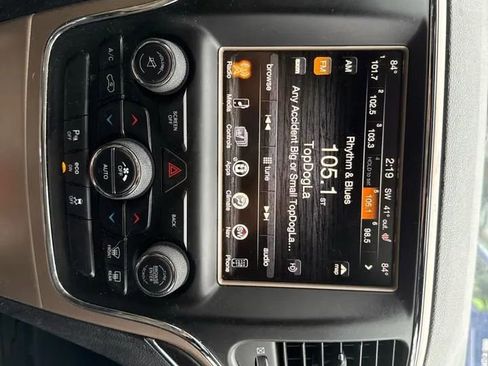 Used 2014 Jeep Grand Cherokee Limited AWD/4WD image 10