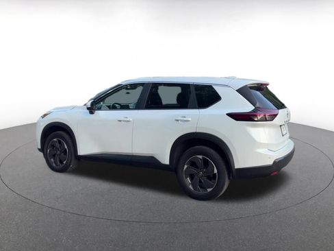 Used 2025 Nissan Rogue SV AWD/4WD image 10