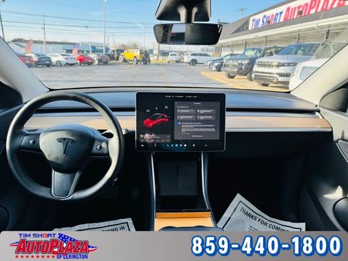 Used 2021 Tesla Model Y Long Range image 32