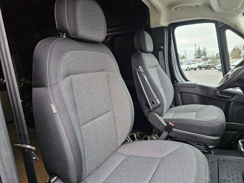 New 2025 RAM ProMaster 1500 w/ Quick Order Package 22G SLT image 14