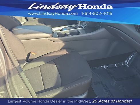 Used 2024 Nissan Sentra SV FWD image 27