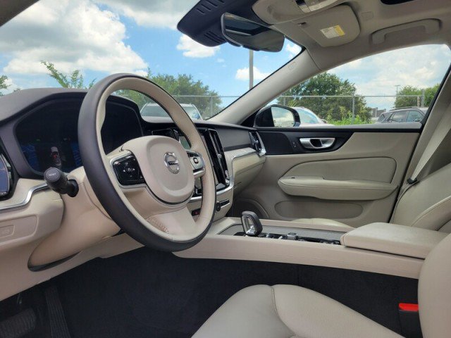 Used 2024 Volvo S60 B5 Plus FWD image 10