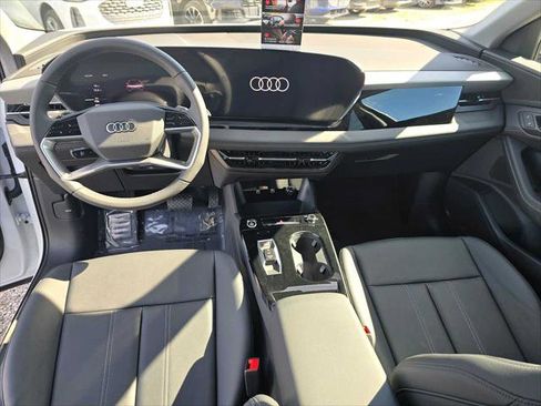 New 2025 Audi Q6 e-tron Premium image 23