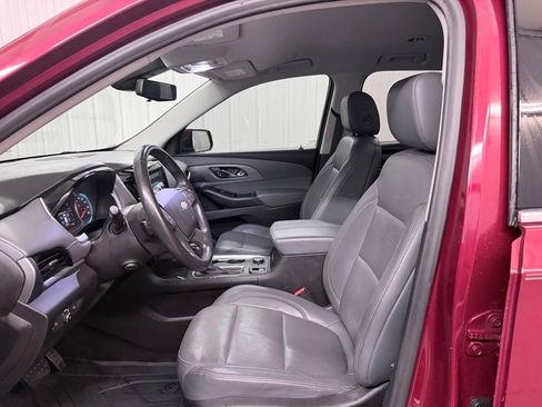 Used 2019 Chevrolet Traverse Premier w/ Driver Confidence II Package FWD image 10