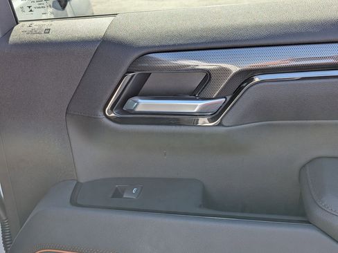 Used 2025 GMC Sierra 1500 AT4 w/ AT4 Premium Package image 32