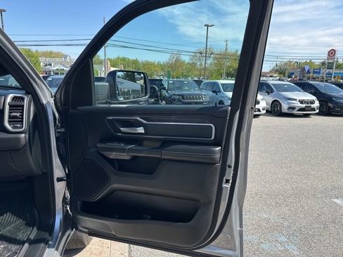 Used 2022 RAM 1500 Big Horn AWD/4WD image 12