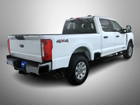 Used 2024 Ford F250 XLT image 5