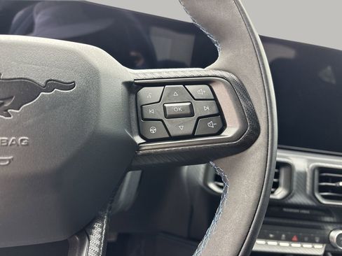 Used 2025 Ford Mustang Dark Horse image 27