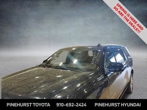 Used 2021 Chevrolet Suburban High Country w/ Premium Package image 12