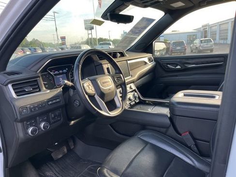 Used 2021 GMC Yukon Denali w/ Denali Ultimate Package AWD/4WD image 6
