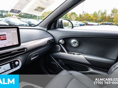 Used 2025 Genesis GV60 Advanced AWD/4WD image 52