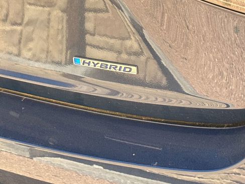 Certified 2025 Honda Civic Sport Touring image 9