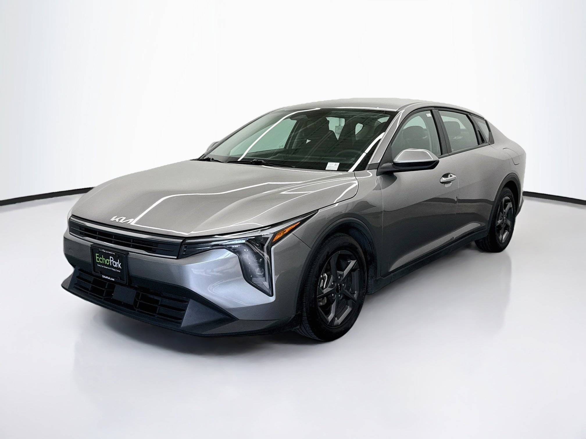 Used 2025 Kia K4 FWD image 3