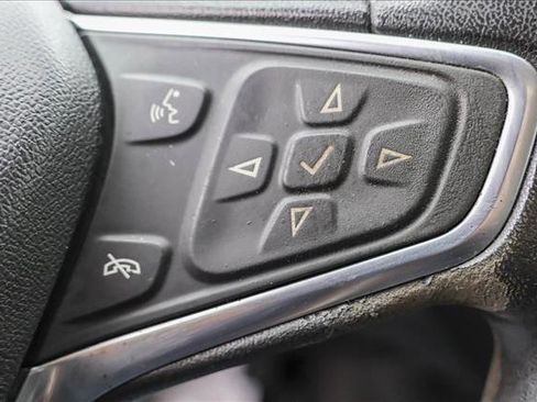 Used 2018 Chevrolet Malibu LT image 16