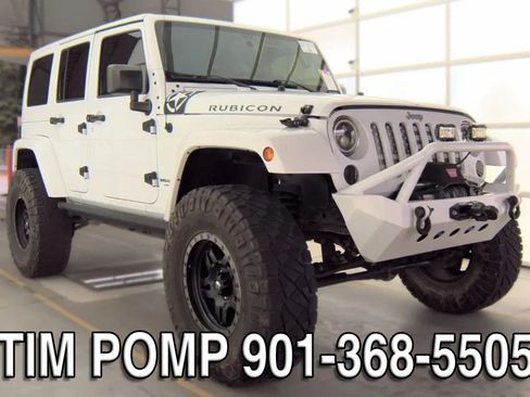 Used 2016 Jeep Wrangler Unlimited Rubicon w/ Connectivity Group AWD/4WD image 4