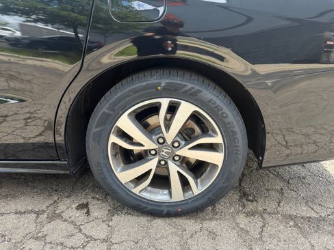 Used 2023 Honda Odyssey Touring image 16