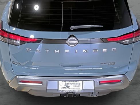 New 2026 Nissan Pathfinder Platinum AWD/4WD image 12