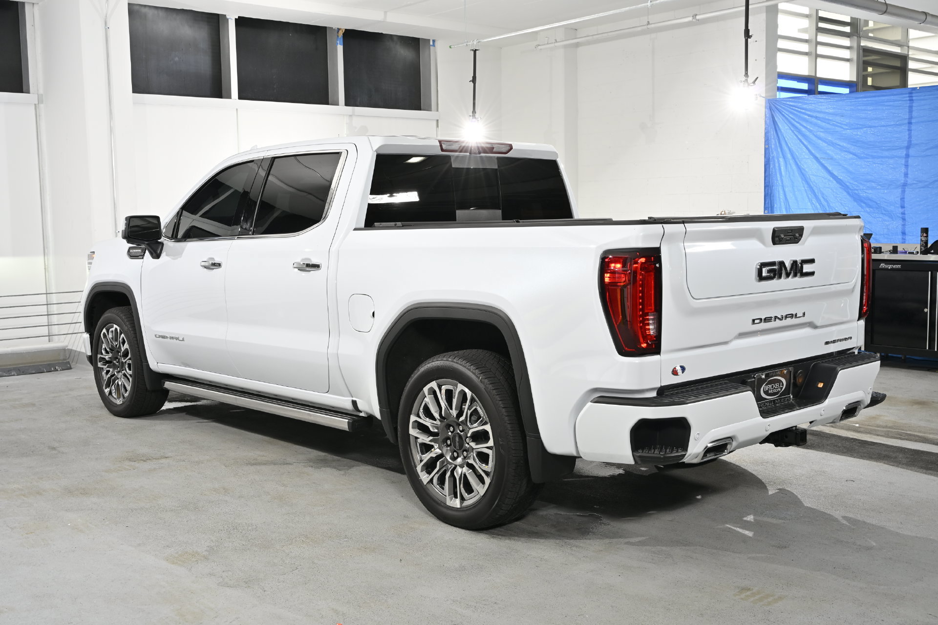 Used 2026 GMC Sierra 1500 Denali Ultimate AWD/4WD image 3