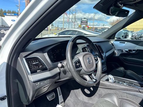 Used 2016 Volvo XC90 T8 R-Design w/ Vision Package image 6