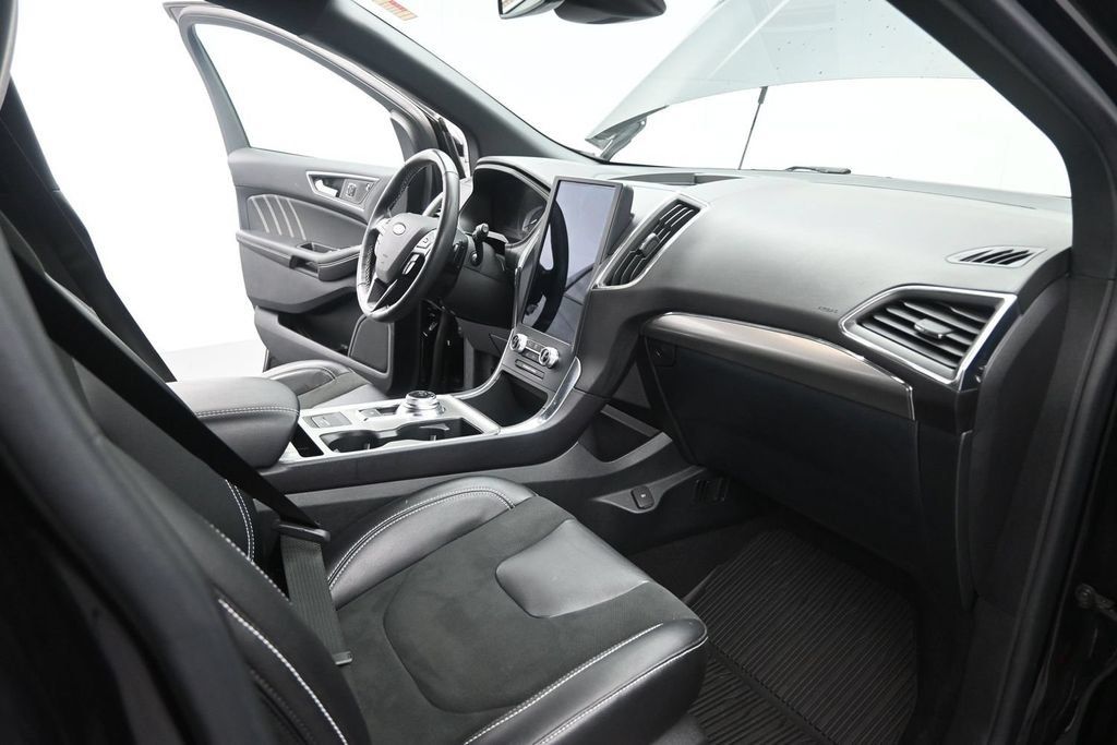Used 2023 Ford Edge ST AWD/4WD image 20