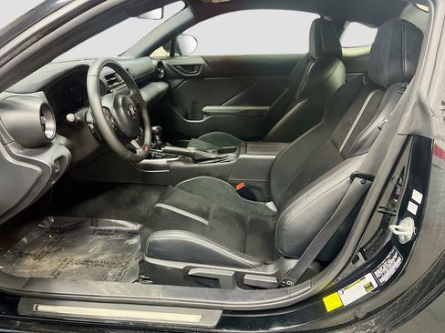Used 2025 Toyota GR86 Premium w/ ALL Weather Mat Package (TMS) image 20
