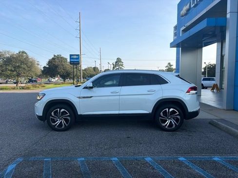 Used 2022 Volkswagen Atlas Cross Sport SEL AWD/4WD image 8