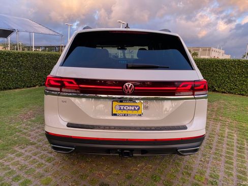 New 2026 Volkswagen Atlas SE FWD image 24