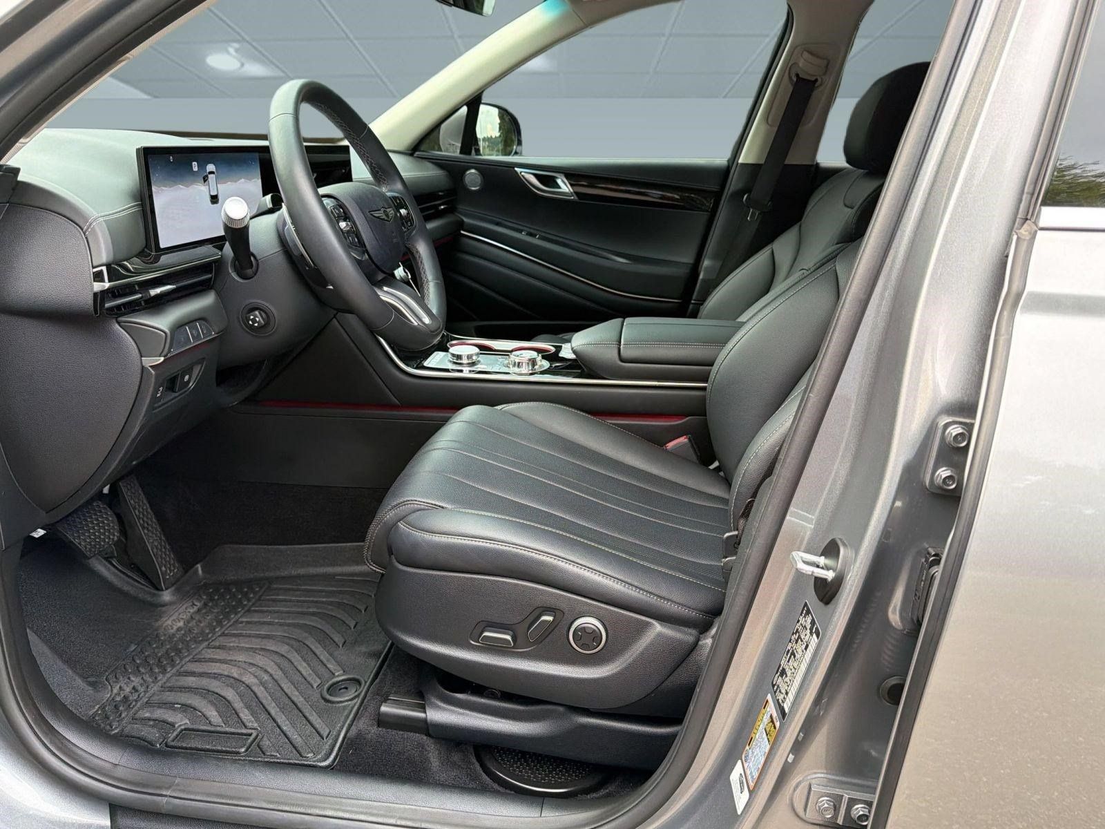 Used 2025 Genesis GV80 2.5T Standard AWD/4WD image 5